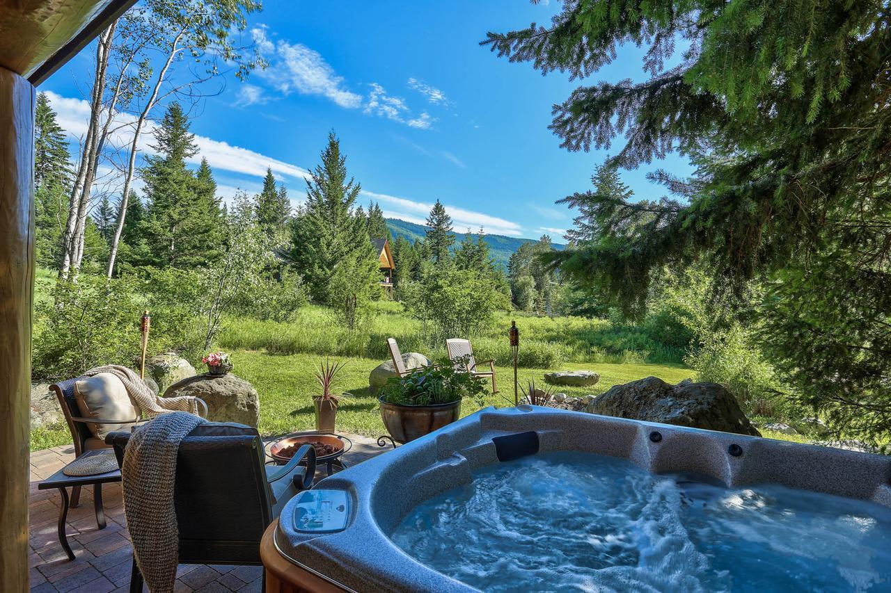 A Suite Retreat - Beyond Bed & Breakfast Сан-Пикс Экстерьер фото